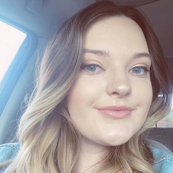 Meet your Posher, Shelby - Picture 1 of 1